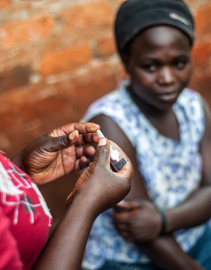 Sayana® Press combines a lower dose of the three-month contraceptive Depo-Provera® contraceptive and a needle together in the Uniject™ injection system. Photo: PATH/Will Boase.
