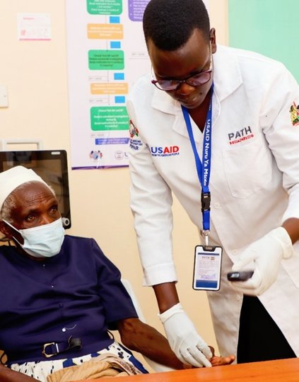 Hero image - Kenya HIV NCD story