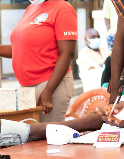 The Healthy Heart Africa program leverages COVID-19 vaccination campaigns to expand hypertension screenings in the Ashanti Region of Ghana. Photo: PATH/Robert Yeboah.